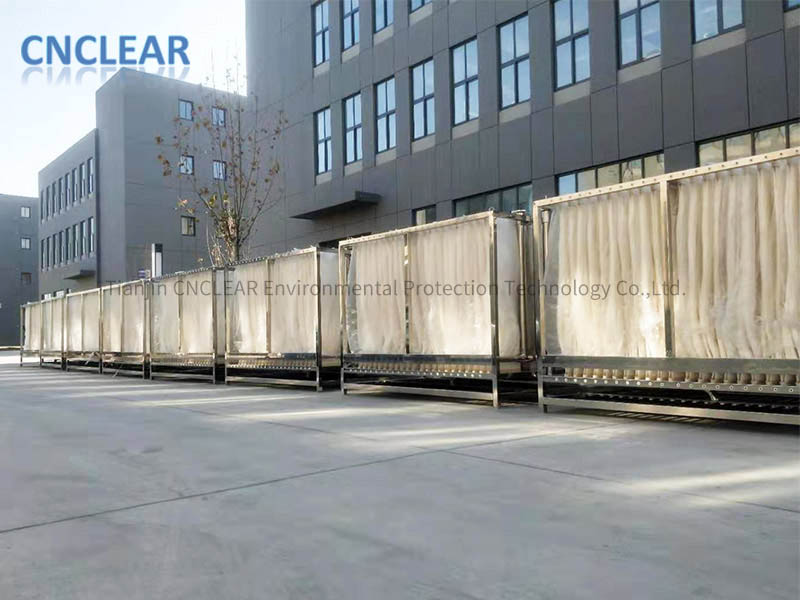 Curtain-type Reinforced PVDF Submerged Membrane Module